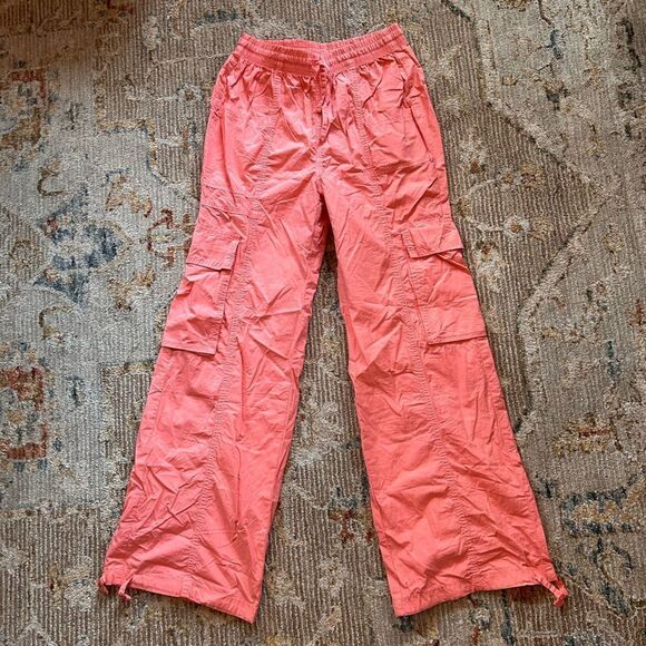 Aerie Coral Go-For-It Cargo Pants - Picture 2 of 6
